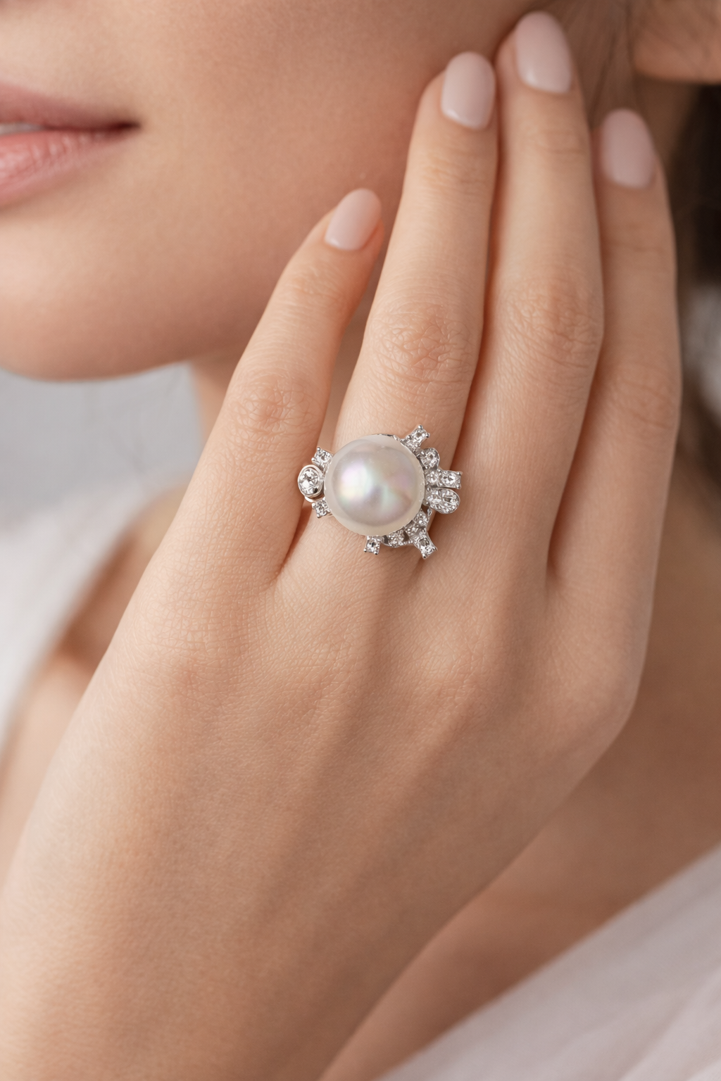 Shimmering Natural Large Freshwater Pearl & Firework-Shaped Cut Diamond Style Silver Banquet Ring by NEPTUNE PEARL