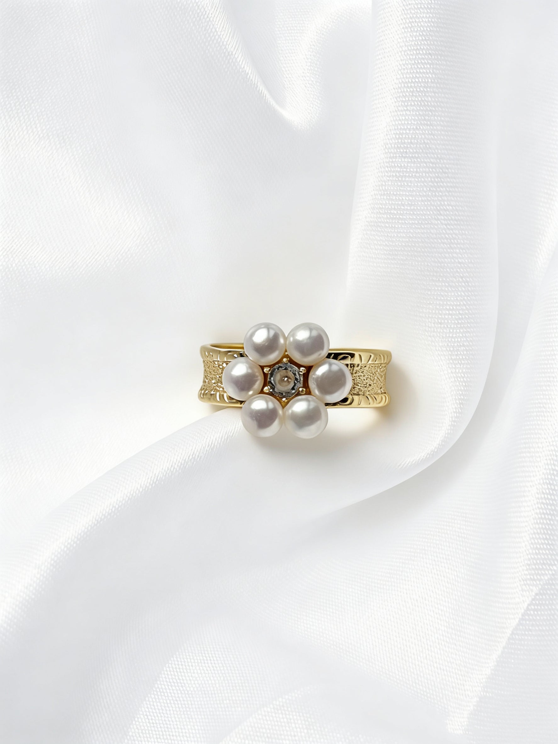Lucky Flower Crown Silver and Gold Double-Color Classic Engraved Natural Freshwater Pearl Fine Jewelry Ring by NEPTUNE PEARL