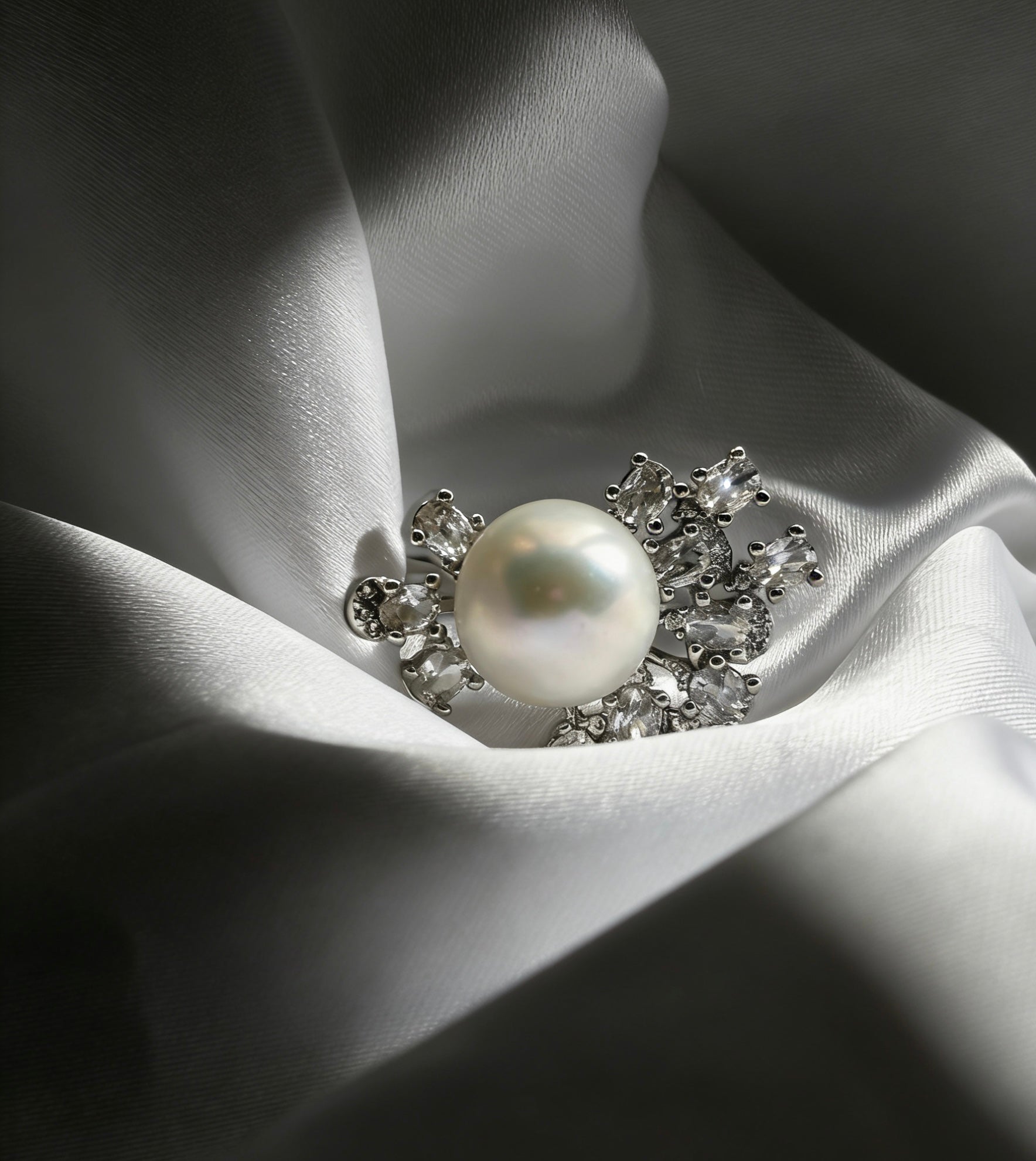 Shimmering Natural Large Freshwater Pearl & Firework-Shaped Cut Diamond Style Silver Banquet Ring by NEPTUNE PEARL