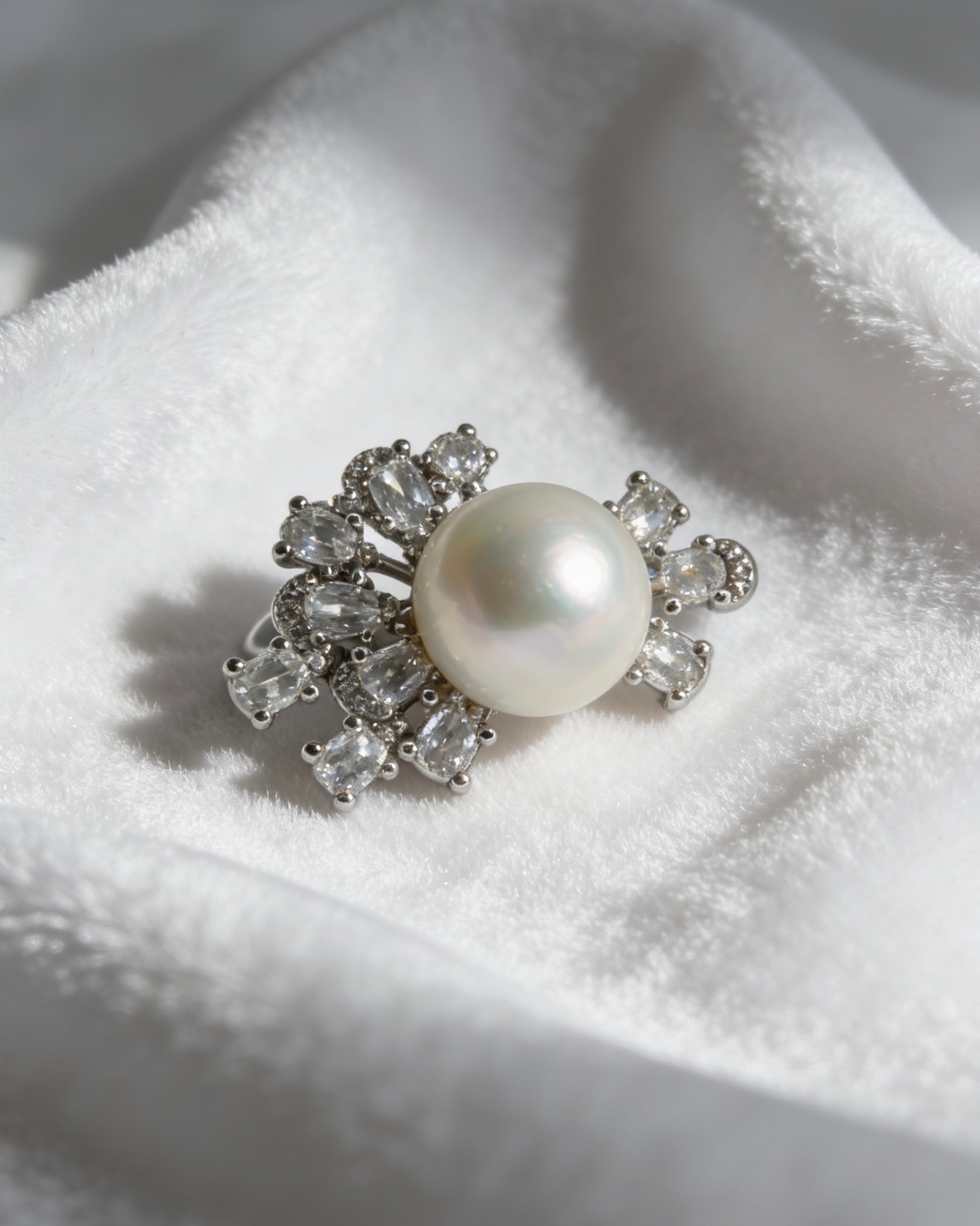 Shimmering Natural Large Freshwater Pearl & Firework-Shaped Cut Diamond Style Silver Banquet Ring by NEPTUNE PEARL