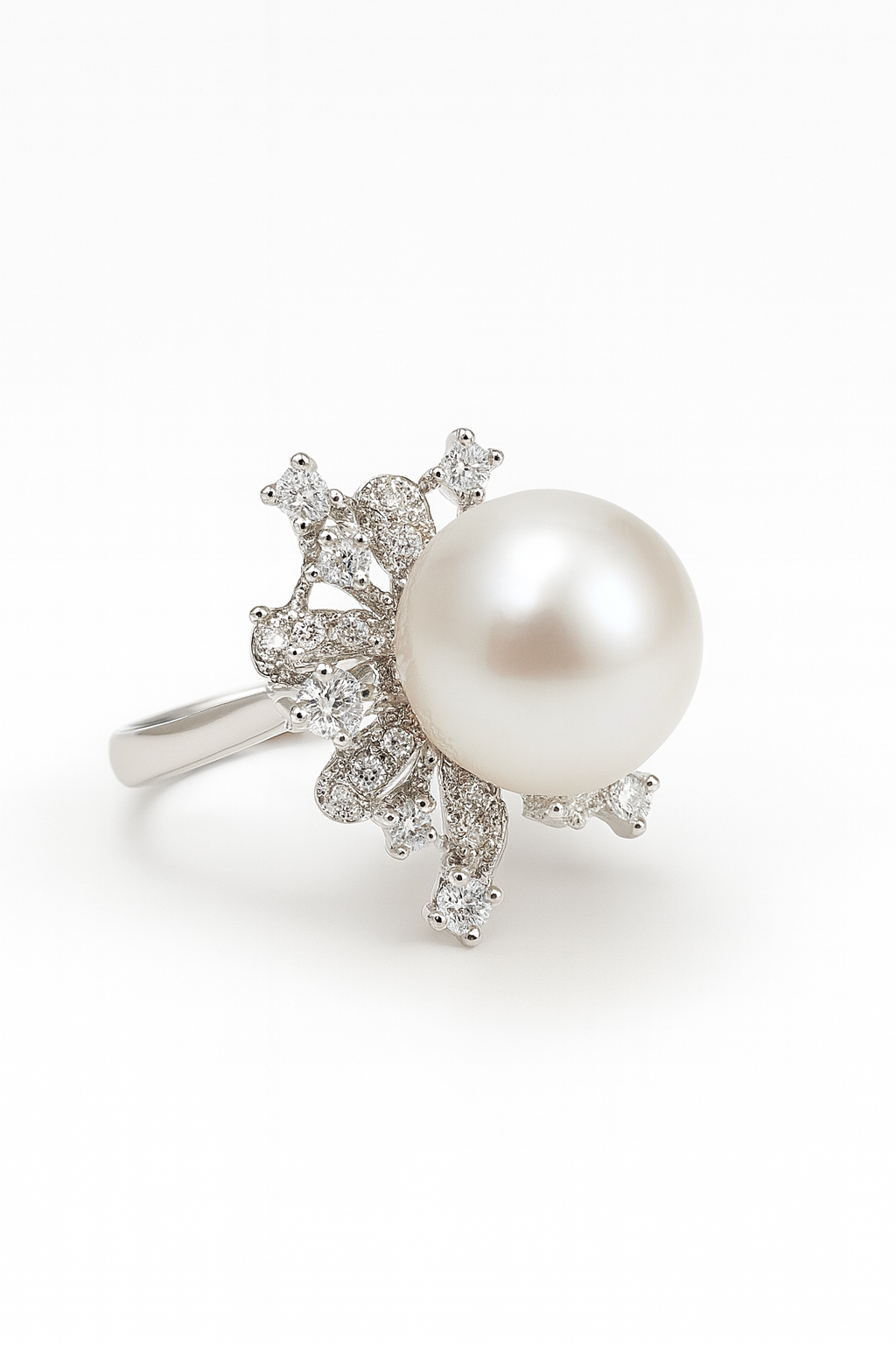 Shimmering Natural Large Freshwater Pearl & Firework-Shaped Cut Diamond Style Silver Banquet Ring by NEPTUNE PEARL