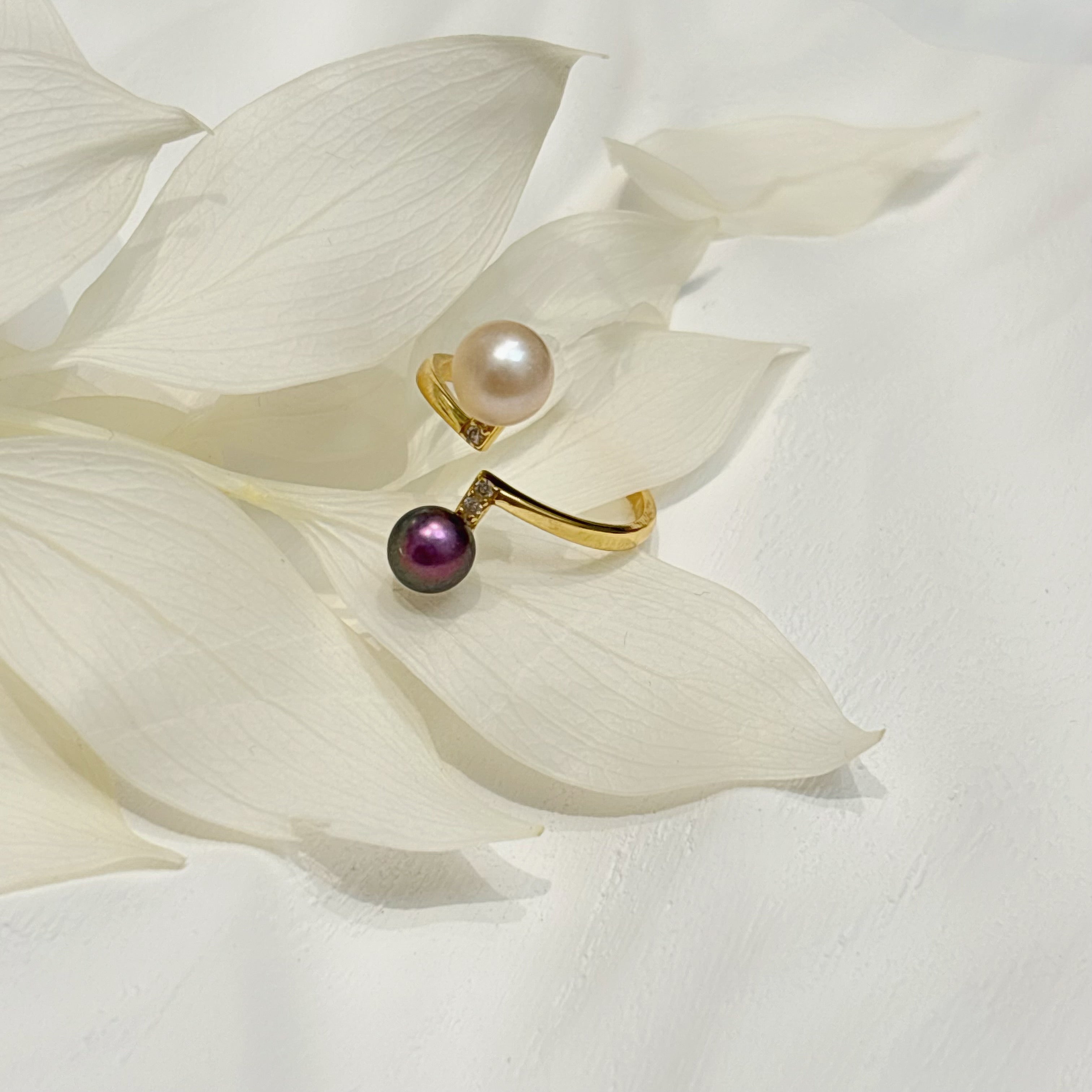 Champagne Gold & Purple French Geometric Double-Bead Natural Pearl Gold Ring by NEPTUNE PEARL