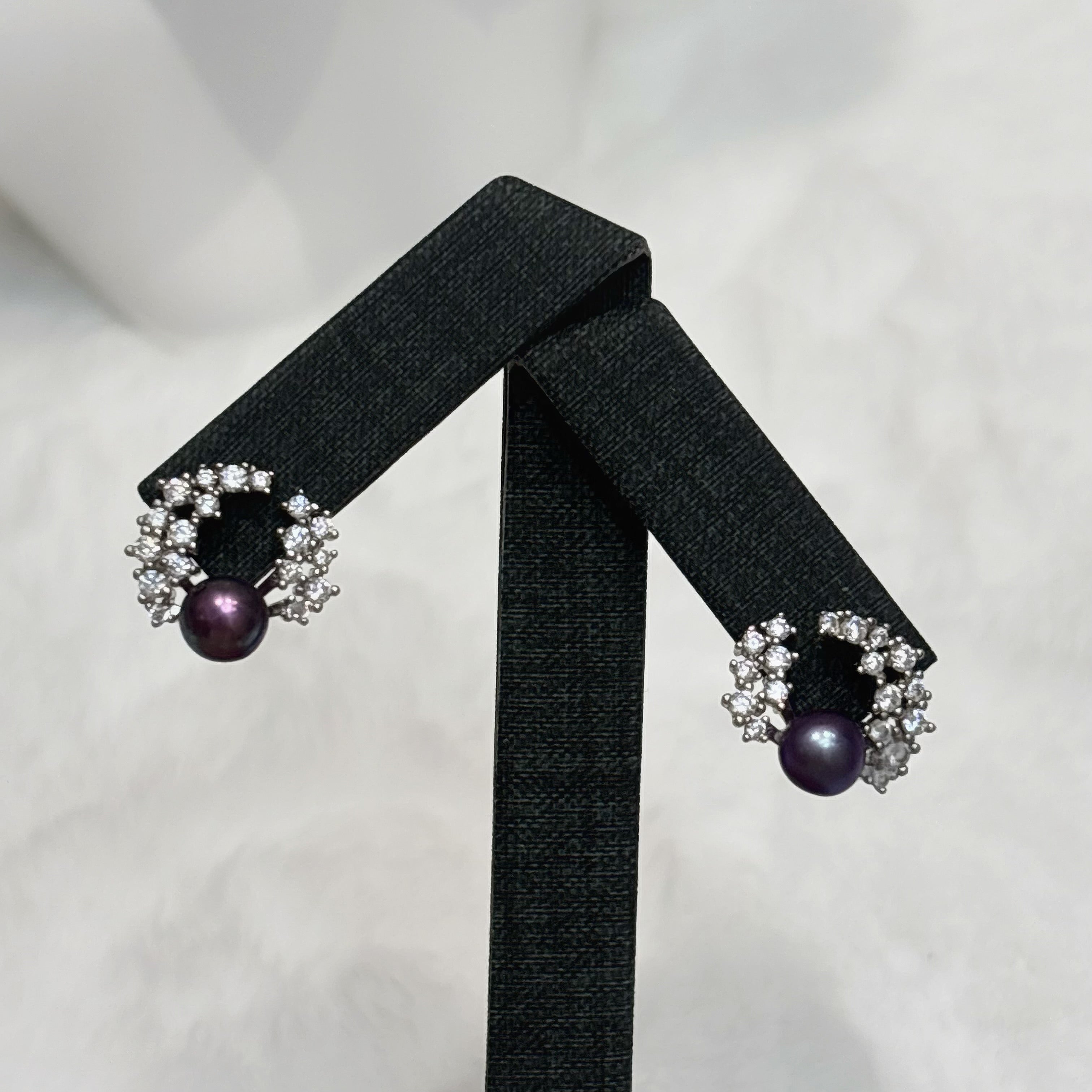 Diamond Feather Magic Purple Natural Pearl Stud Earrings by NEPTUNE PEARL