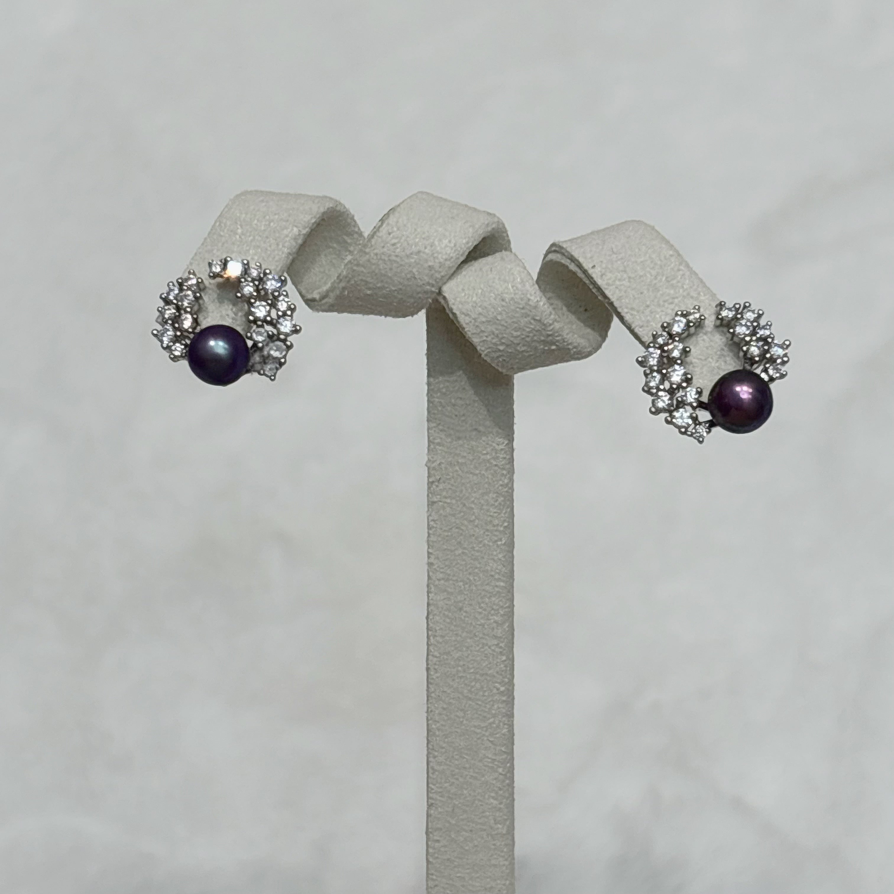 Diamond Feather Magic Purple Natural Pearl Stud Earrings by NEPTUNE PEARL
