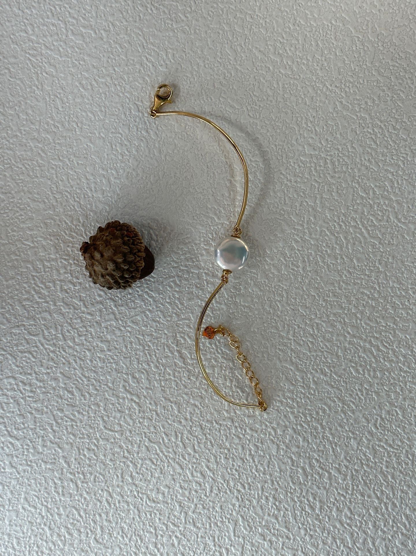Sun-Button Round Baroque Pearl Gold Bracelet by NEPTUNE PEARL