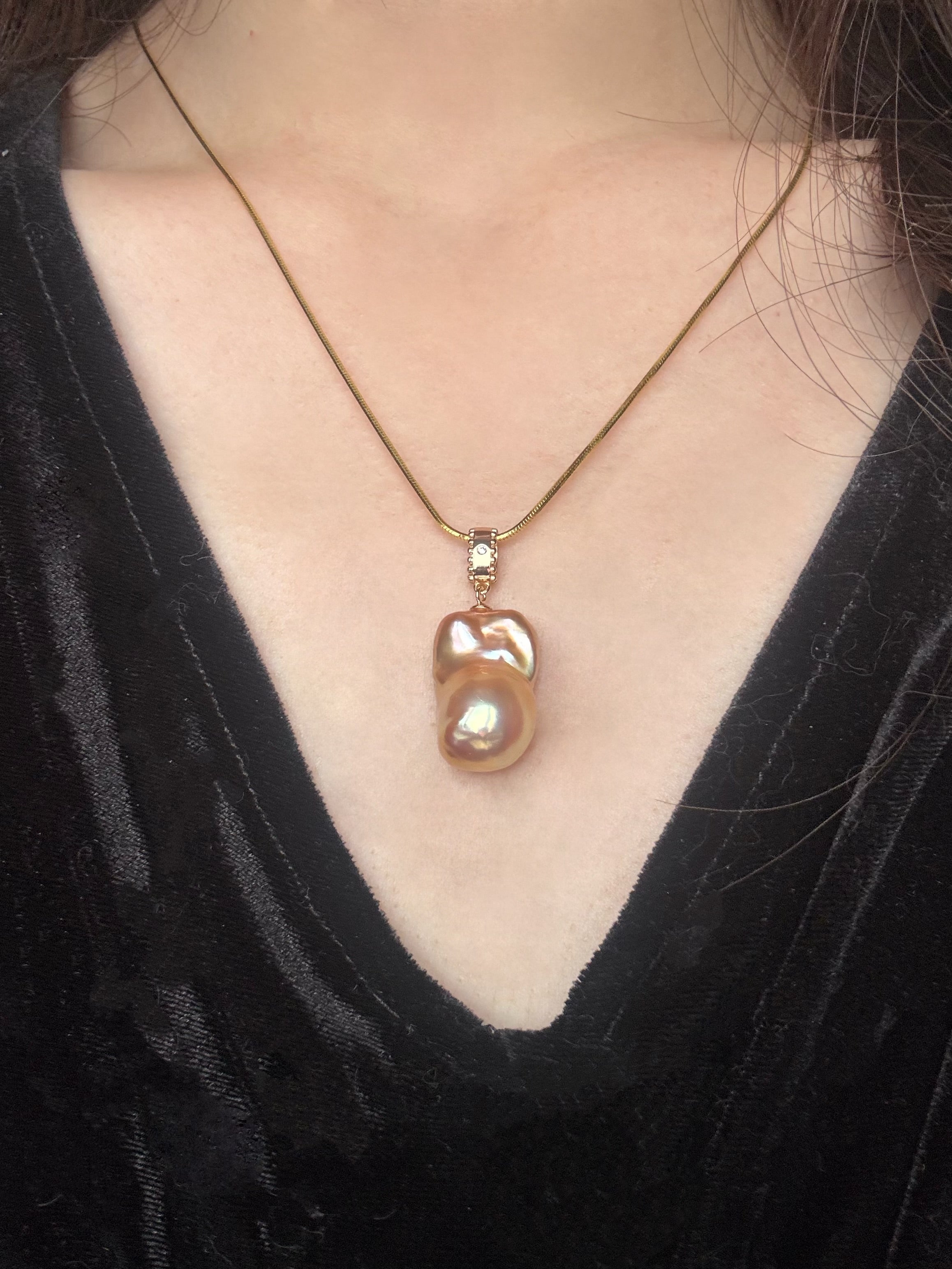 Rose Perfume Neon-Colored Natural Baroque Pearl Pendant by NEPTUNE PEARL