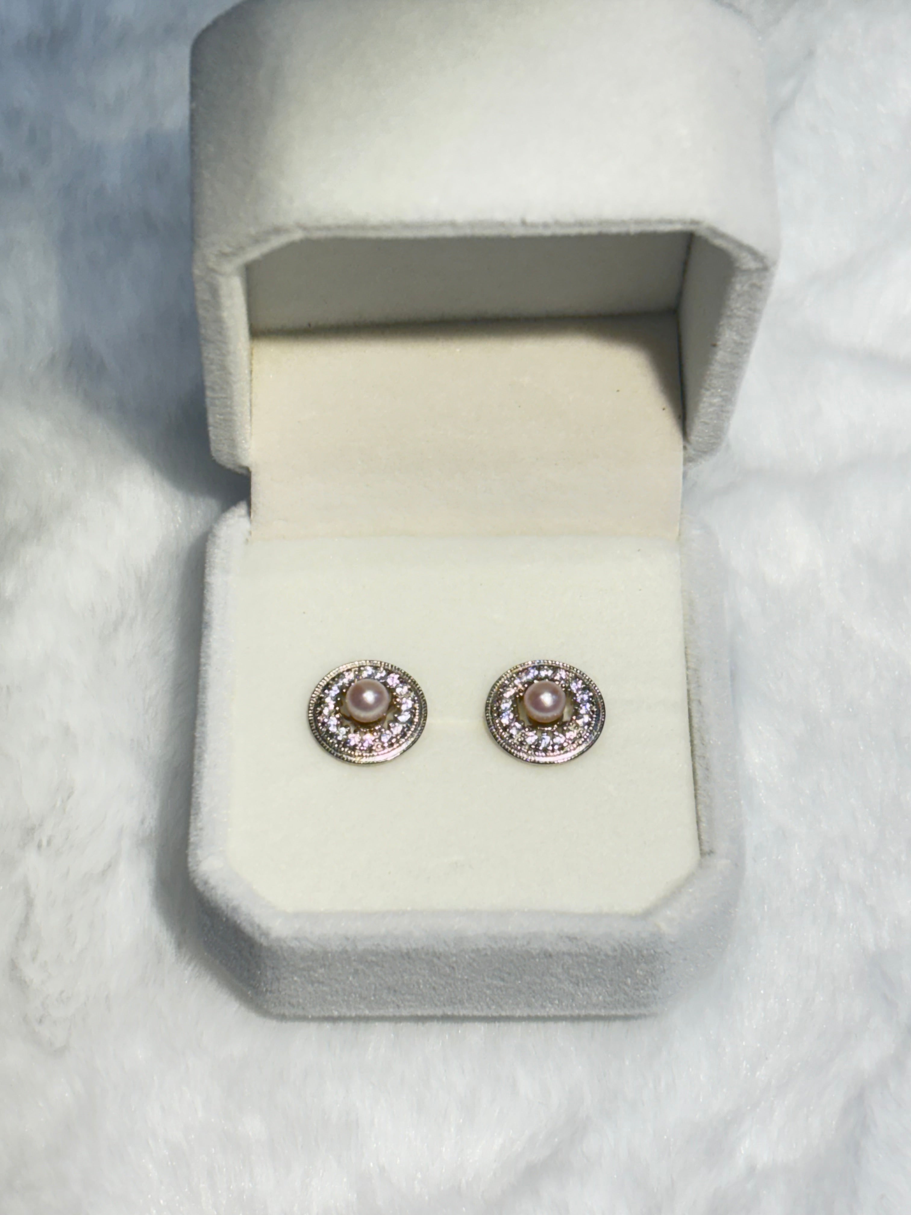 “Frosted Mirror” Natural Freshwater Aurora Pearl & Starlight Diamond Sterling Silver Stud Earrings by NEPTUNE PEARL