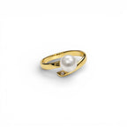 Aurora Premium Freshwater Pearl Minimalist Gold Ring by NEPTUNE PEARL