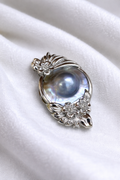 Soft-Boiled Egg Blue Blood Sea Horse Clam Pearl British Garden Sterling Silver Pendant/Brooch 26mm x 40mm by NEPTUNE PEARL